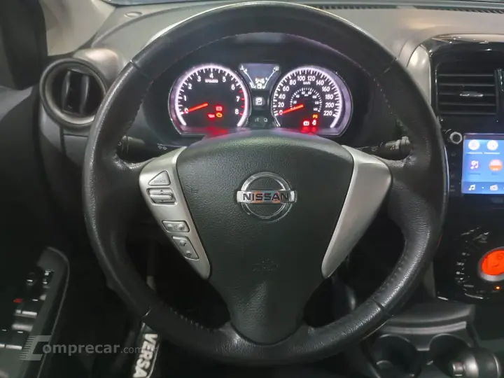 Versa SL 1.6 Automático