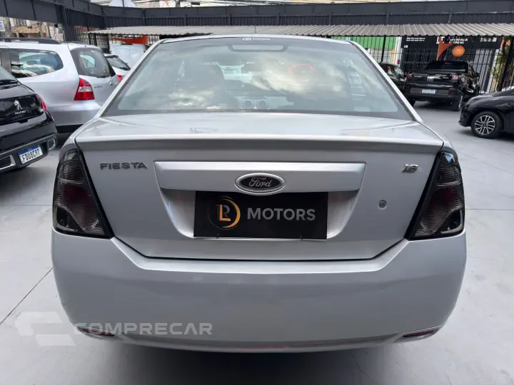 FIESTA 1.6 MPI Sedan 8V