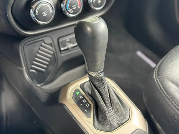 RENEGADE 1.8 16V Sport