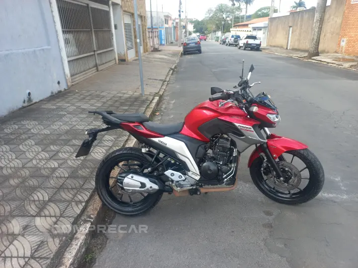 Fazer 250