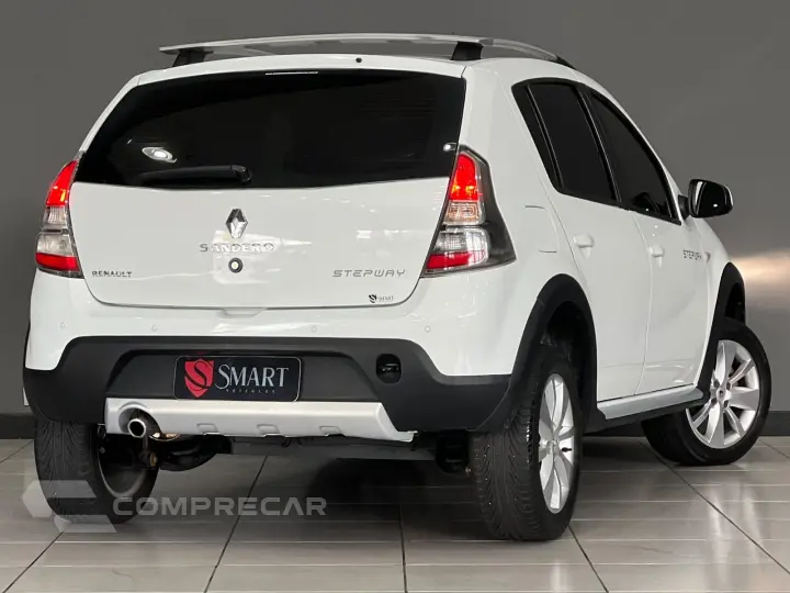SANDERO 1.6 STEPWAY 16V FLEX 4P AUTOMÁTICO