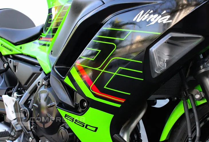 KAWASAKI NINJA 650 KRT EDITION