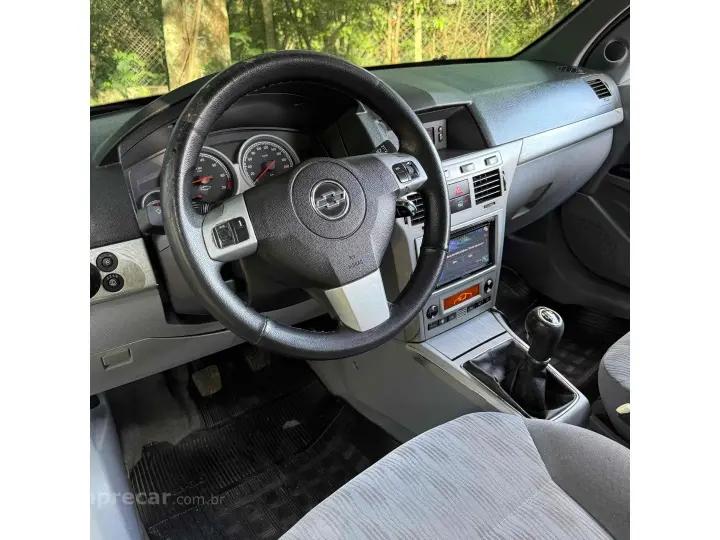 VECTRA 2.0 MPFI ELEGANCE 8V FLEX 4P MANUAL