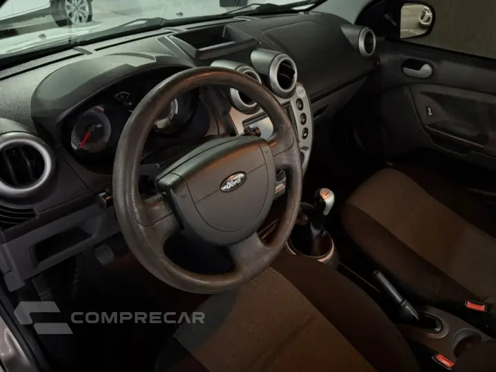 FIESTA 1.6 ROCAM SEDAN 8V FLEX 4P MANUAL