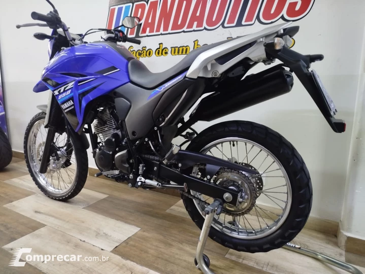 XTZ 250 Lander 250 cc