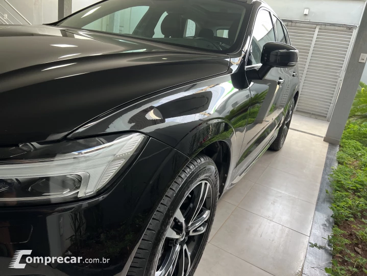 XC60 2.0 T5 Momentum AWD Geartronic
