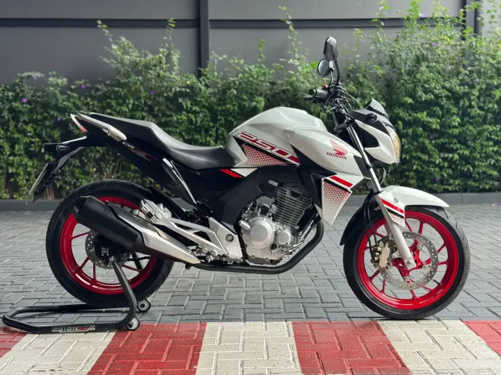 CB 250F TWISTER