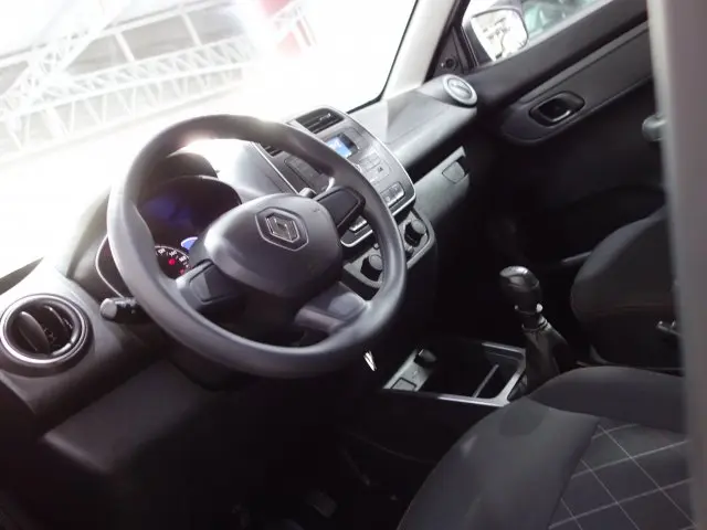 KWID - 1.0 12V SCE ZEN MANUAL