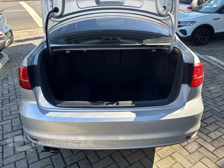 JETTA Highline 2.0 TSI 16V 4p Tiptronic