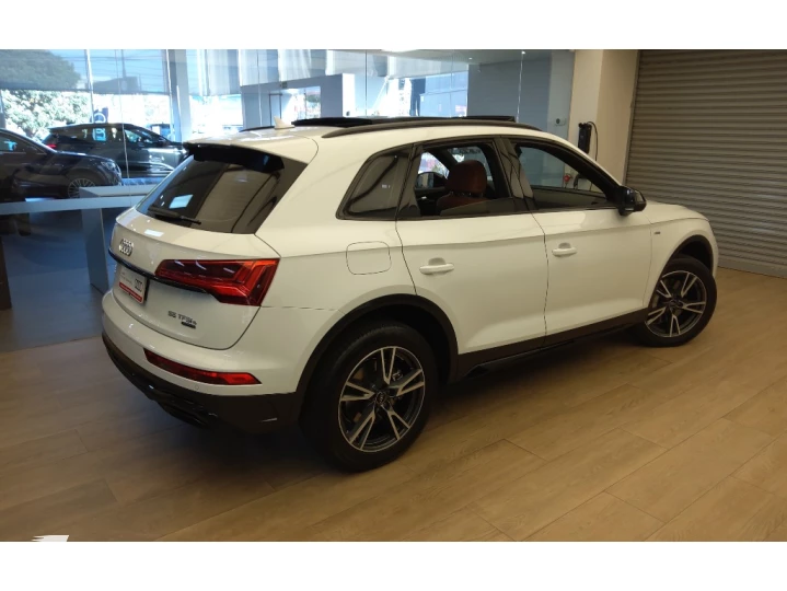 Q5 2.0 55 TFSIE PHEV PERFORMANCE QUATTRO S TRONIC
