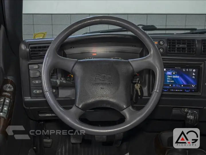 BLAZER 4.3 SFI DLX Executive 4X4 V6 12V