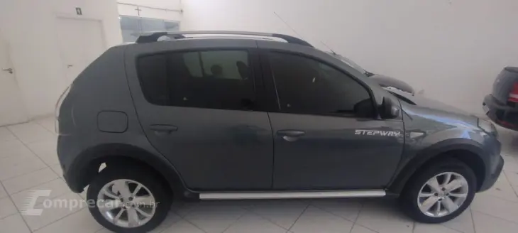 Sandero 1.6 16V 4P FLEX STEPWAY AUTOMÁTICO