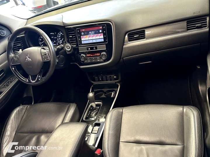 OUTLANDER 3.0 MIVEC V6 GASOLINA HPE-S AWD AUTOMÁTICO