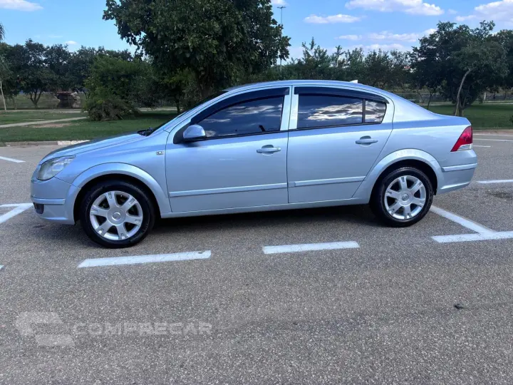 VECTRA 2.0 MPFI Elegance 8V