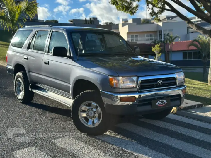 HILUX SW4 2.7 4X4 16V GASOLINA 4P MANUAL