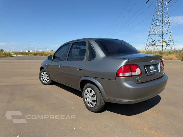 CLASSIC 1.0 MPFI LS 8V FLEX 4P MANUAL