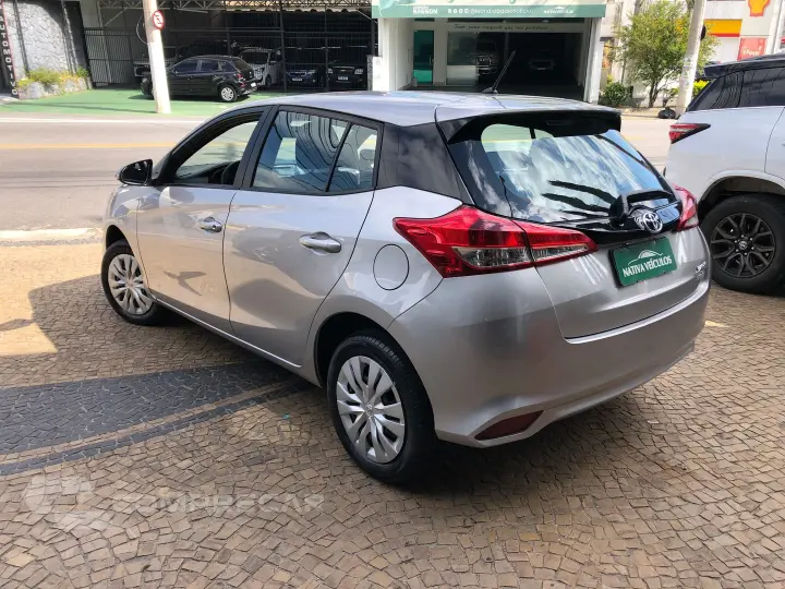 Yaris 1.3 16V Flex Xl Live Manual