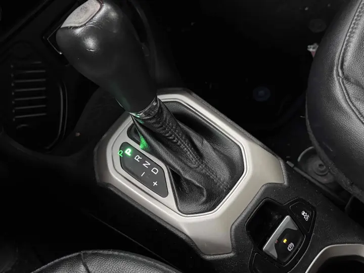 RENEGADE 1.8 16V Sport