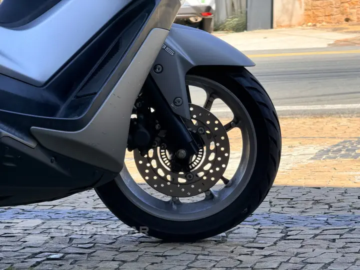 NMAX 160 ABS