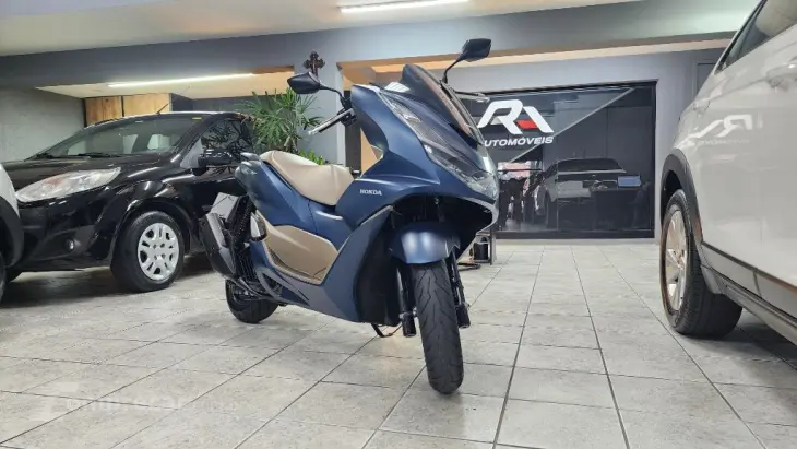 PCX 160 DLX