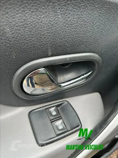 LOGAN 1.6 Expression 8V