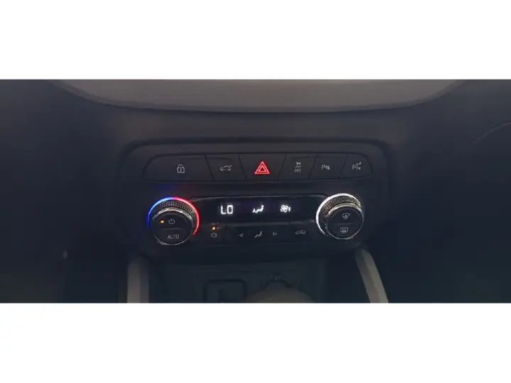 ONIX 1.0 TURBO FLEX PLUS PREMIER AUTOMÁTICO
