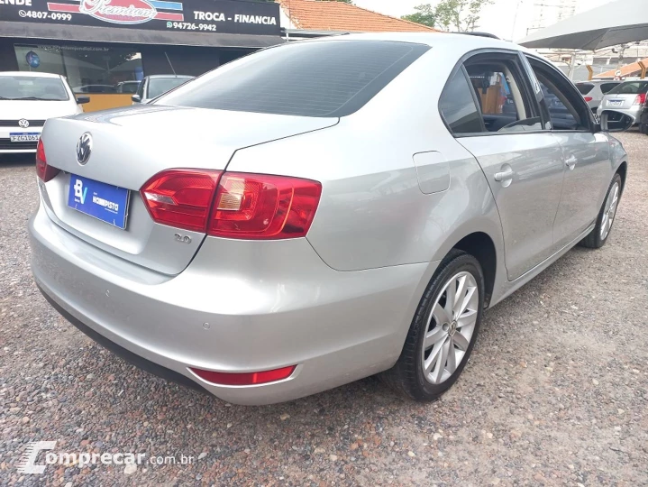 Jetta 2.0 Comfortline Flex 4P Tiptronic