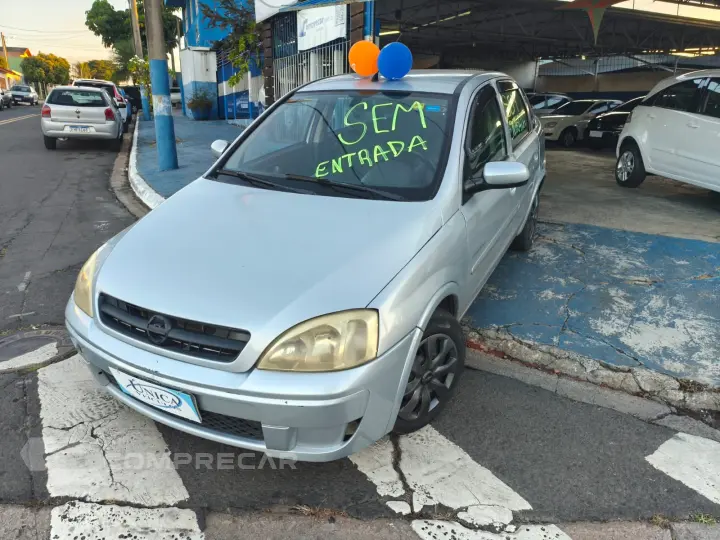 CORSA 1.4 MPFI Premium Sedan 8V