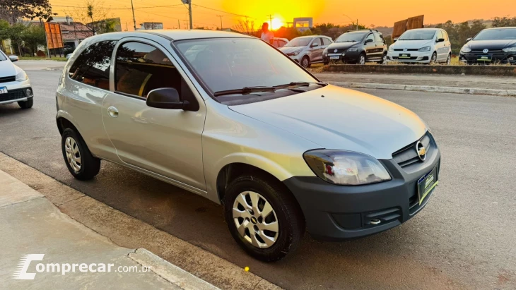 CELTA 1.0 MPFI Life 8V