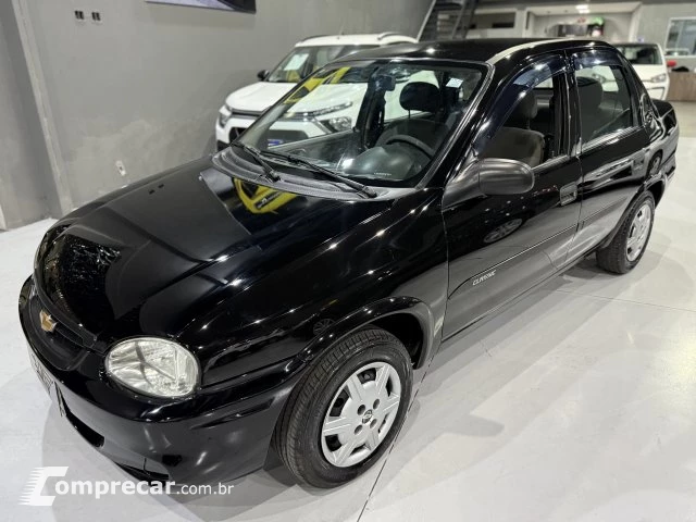 CLASSIC - 1.0 MPFI LIFE 8V 4P MANUAL