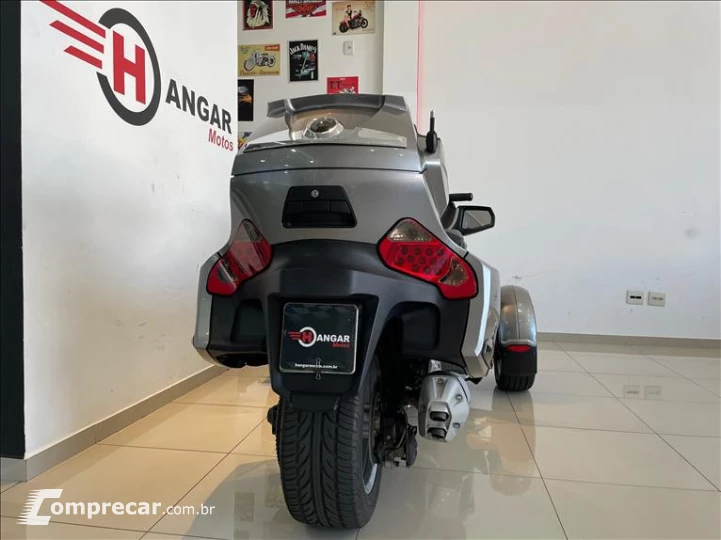 CAN AM SPYDER RT S