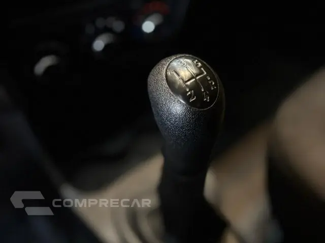 SANDERO - 1.0 AUTHENTIQUE 16V 4P MANUAL