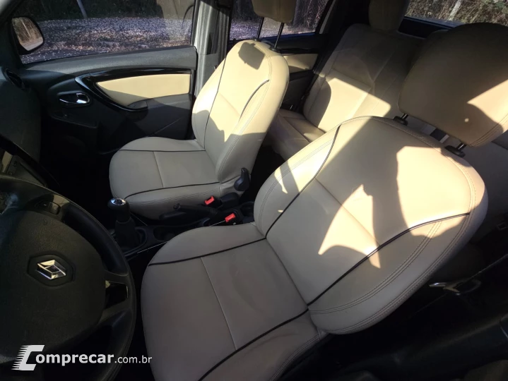 Duster Oroch 1.6 16V SCe Dynamique (Flex)