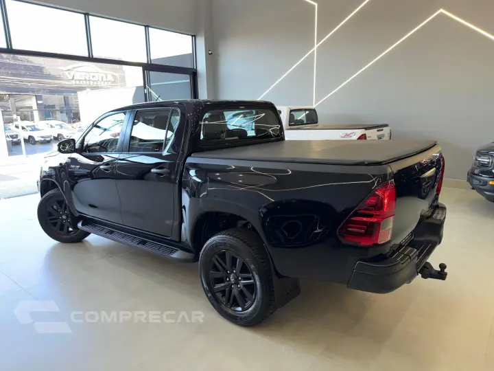 Hilux CD SRV 2.7
