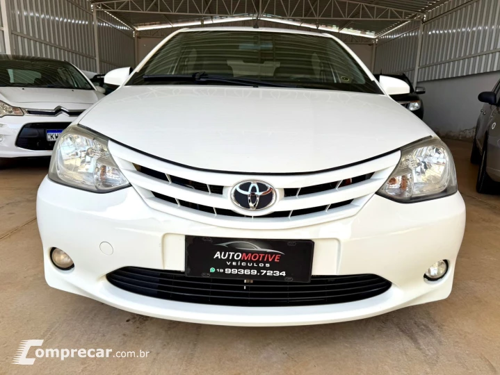 Etios Hatch XS 1.5