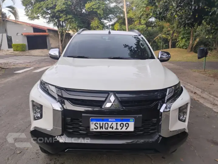 L200 TRITON 2.4 16V Turbo Sport Hpe-s CD 4X4