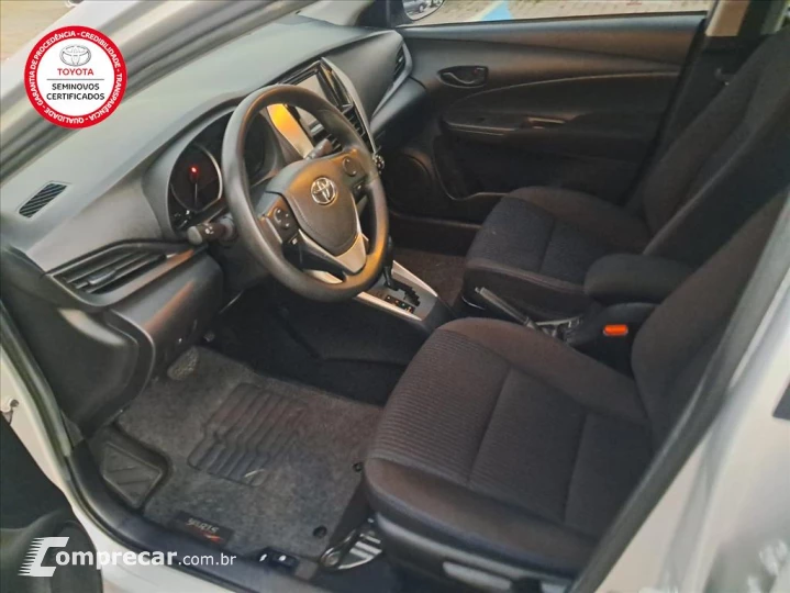 YARIS 1.5 16V FLEX SEDAN XL LIVE MULTIDRIVE