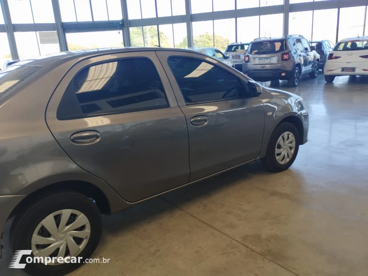 ETIOS 1.5 X Plus Sedan 16V
