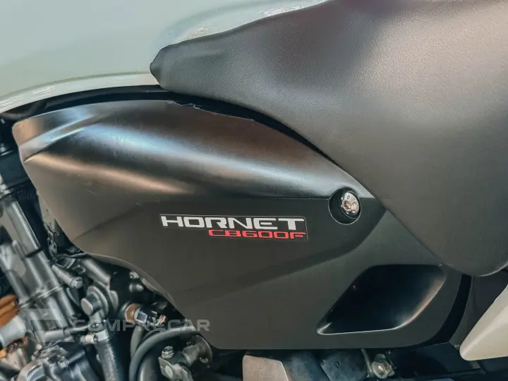 CB 600F Hornet