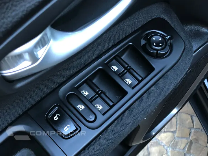 Renegade 1.3 T270 Turbo Flex Sport At6