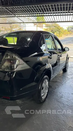 FIESTA 1.6 MPI Class Sedan 8V