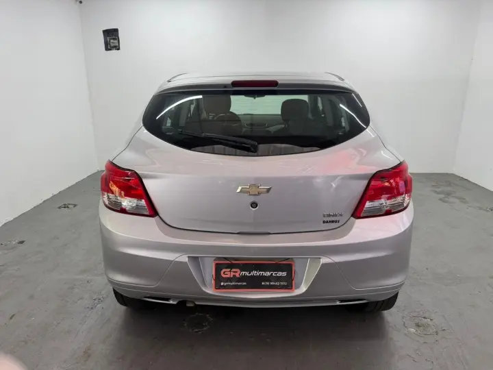 ONIX HATCH LS 1.0 8V FlexPower 5p Mec.