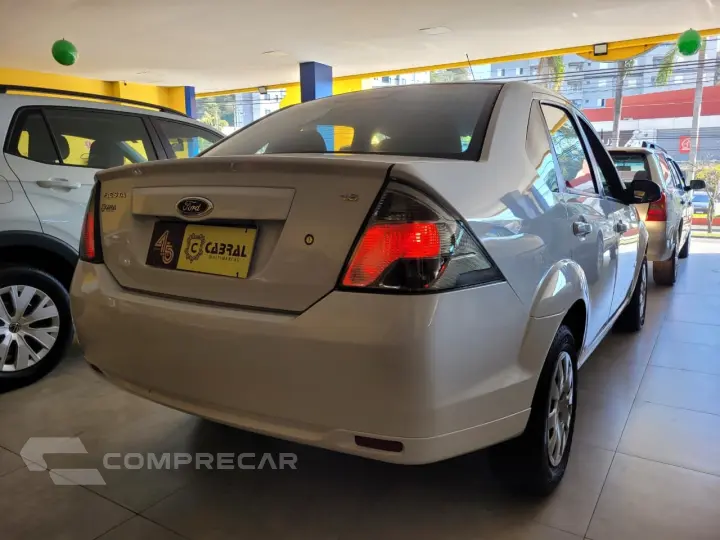 Fiesta Sedan SE 1.6 16V Flex 4p