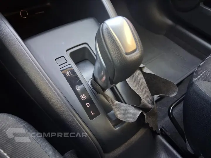 KICKS PLAY 1.6 16V FLEXSTART SENSE XTRONIC