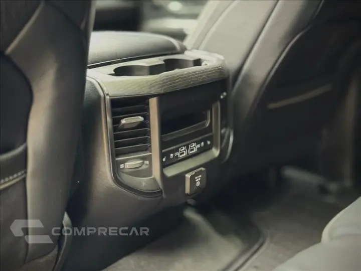 1500 5.7 V8 Limited CD 4X4