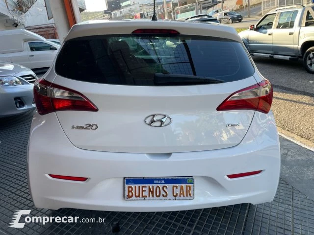 HB20 - 1.0 COMFORT PLUS 12V 4P MANUAL