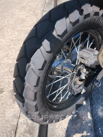 Versys 300
