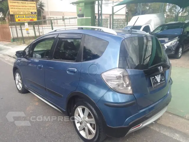 FIT - 1.5 TWIST 16V 4P MANUAL