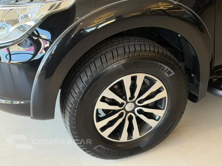 L200 TRITON 2.4 16V Turbo Sport HPE TOP CD 4X4