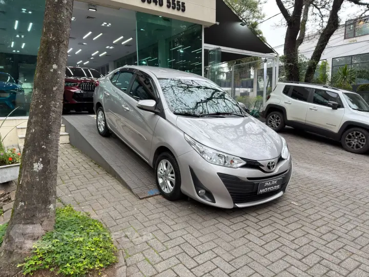 YARIS 1.5 16V Sedan XL Multidrive
